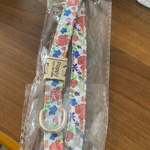 Poppy dog collar floral size small New